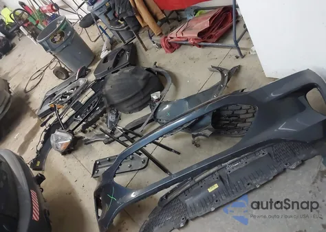 2022 Ford Escape Sel z USA, uszkodzony, nr VIN 1FMCU9H97NUB89444